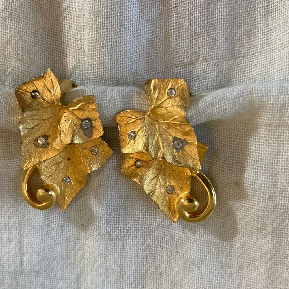 Pennino Leaves Maple Fall Autumn Vintage Clip on Earrings‎